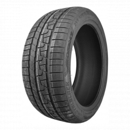 Royal Black Royal Winter UHP 215/55R17 98V  XL